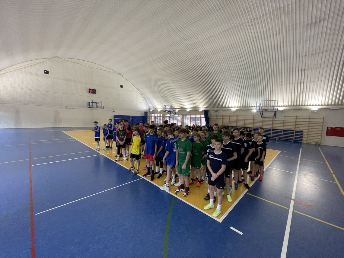 Finał miejsko - gminny Igrzysk Dzieci w Koszykówce chłopców