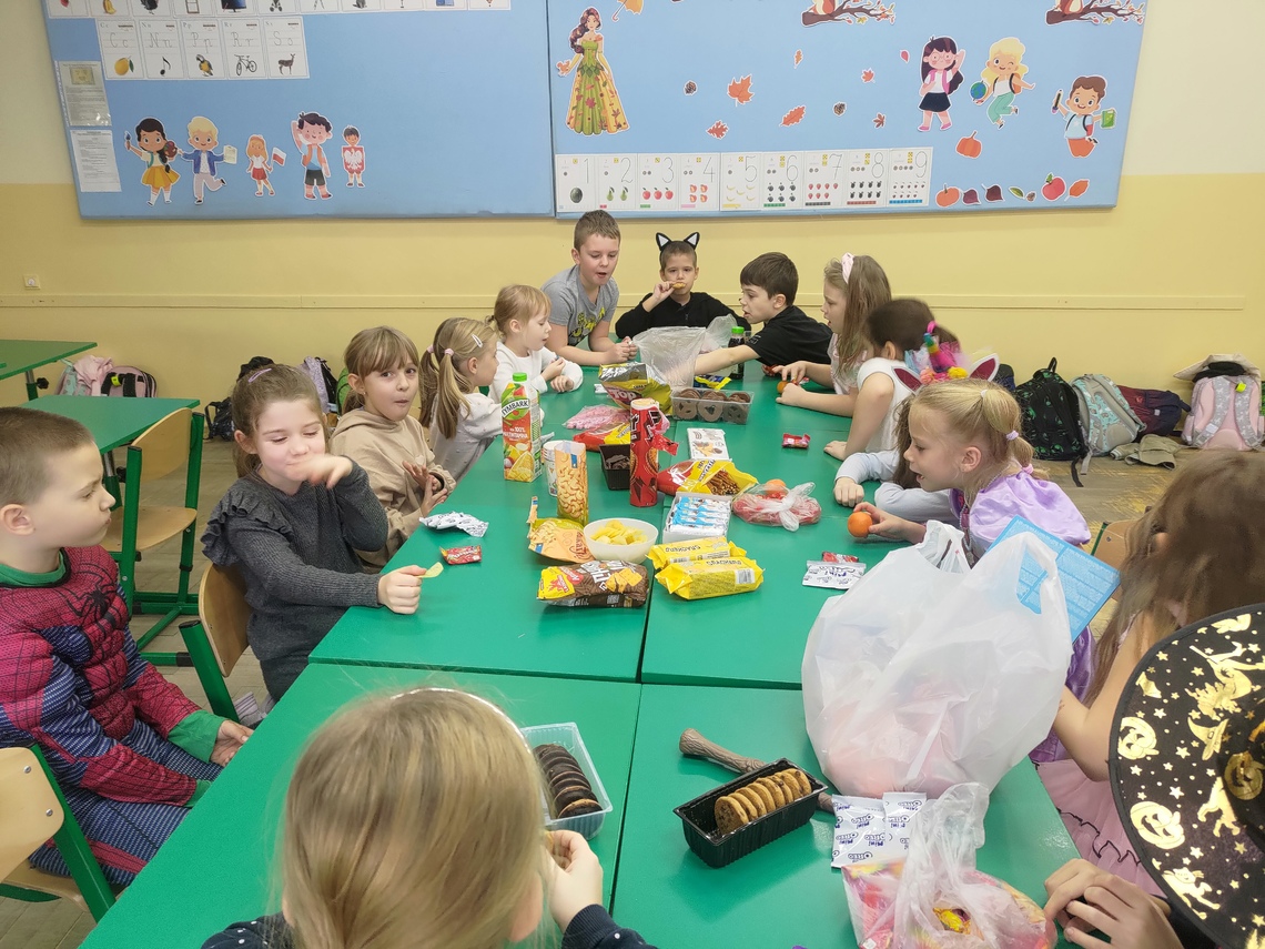 Zabawy andrzejkowe klasa 1c
