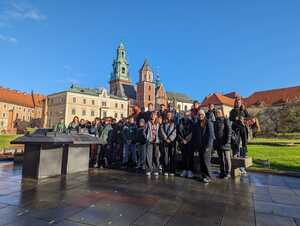 Wycieczka klas 6c i 6d na Wawel